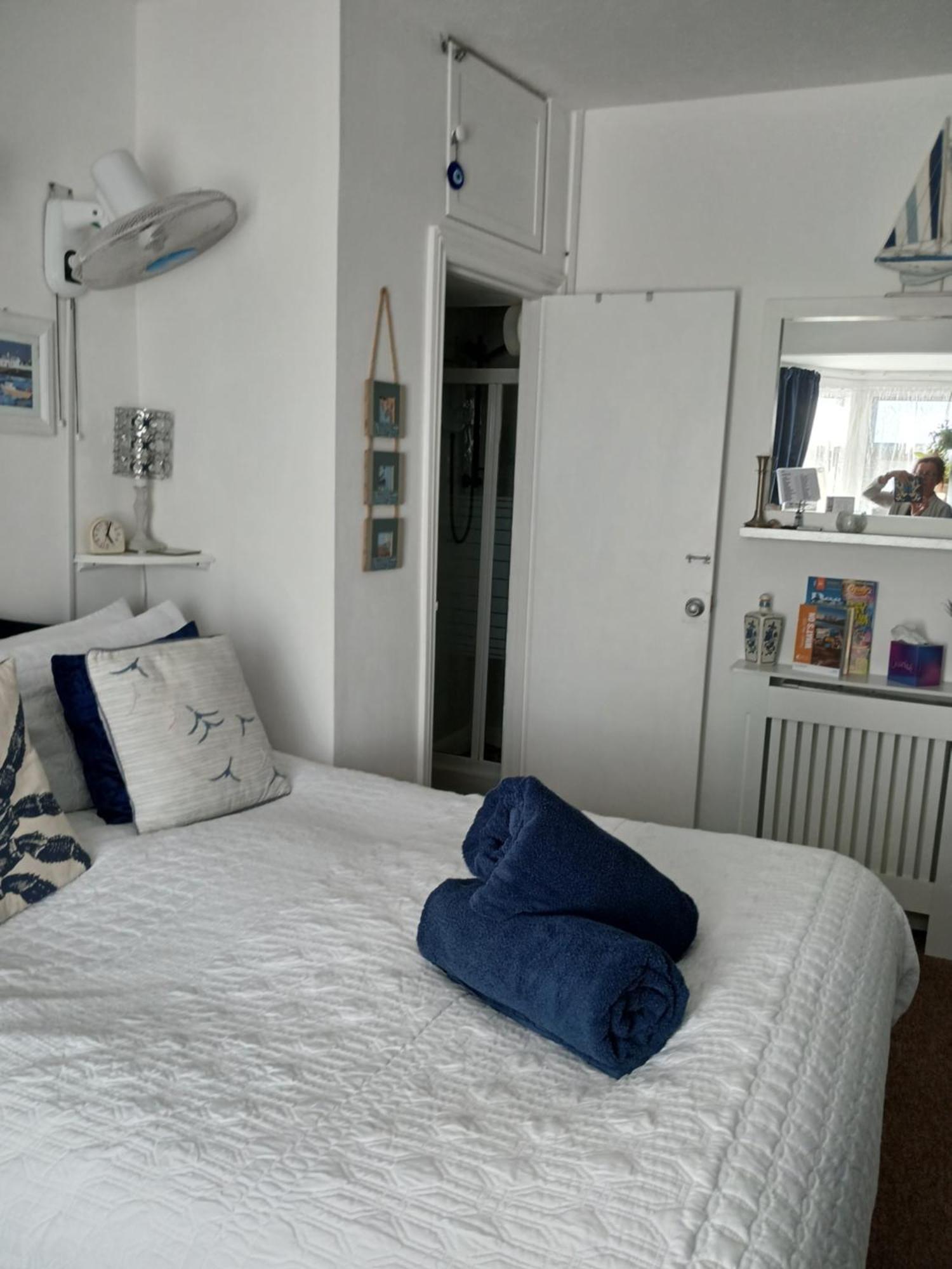 Marjune Guest House Weymouth Esterno foto