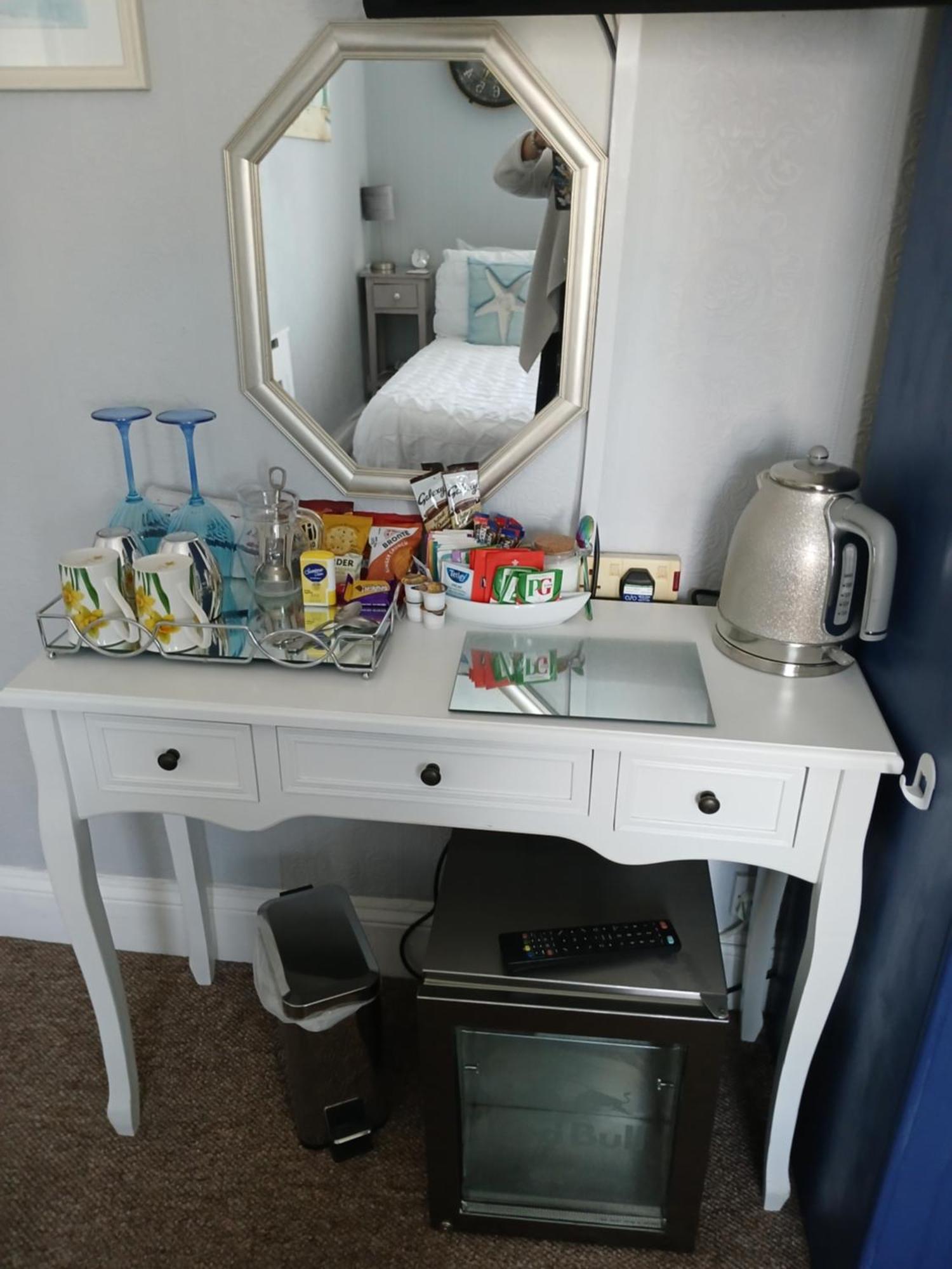 Marjune Guest House Weymouth Esterno foto